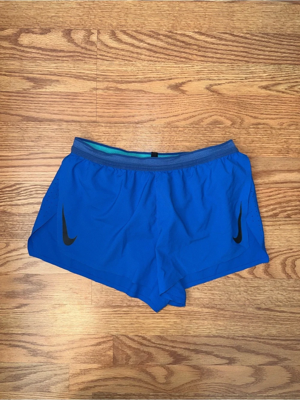 Nike aeroswift 2” running split shorts CJ7837-405